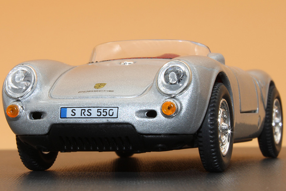 Porsche 550